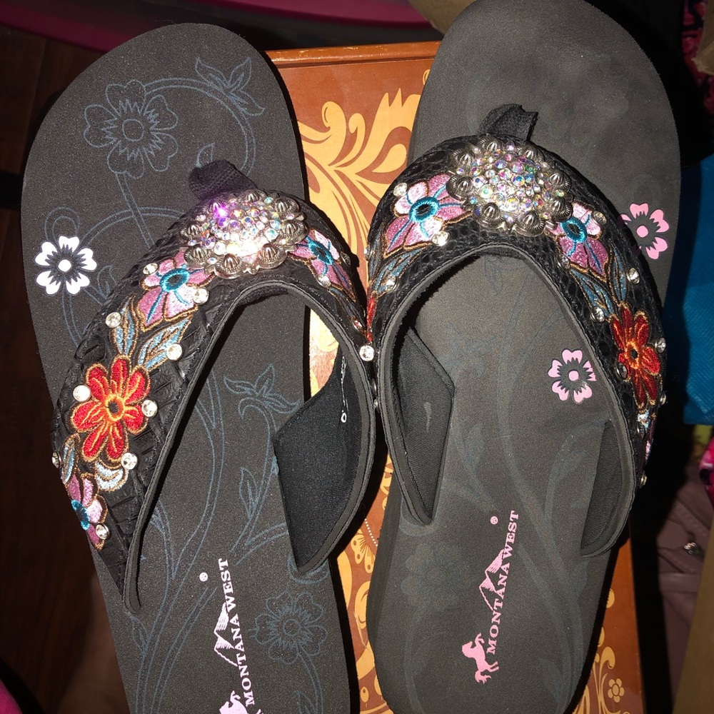 Montana West Floral Flip Flops